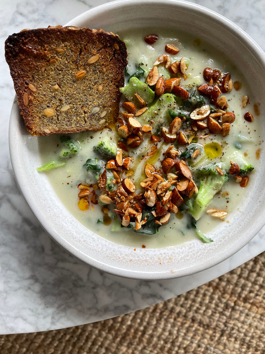 Winter cauliflower soup, vegan and healthy
